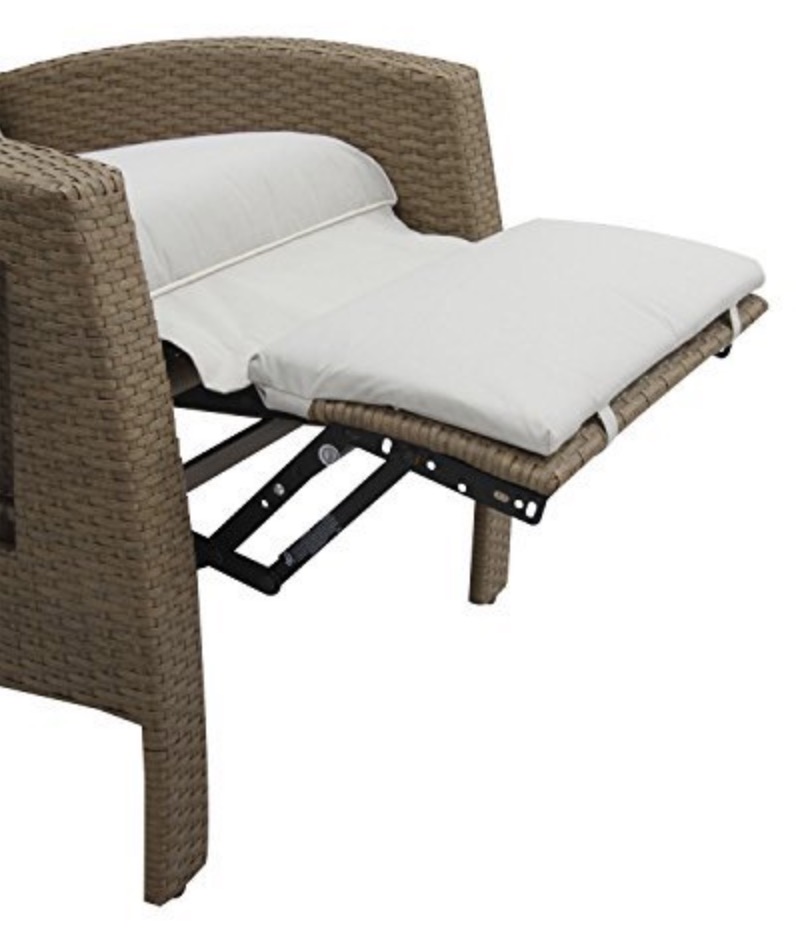 Outsunny Outdoor Rattan Wicker Adjustable Recliner Lounge Chair