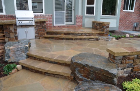 Variety Of Flagstone Cuts For Patio