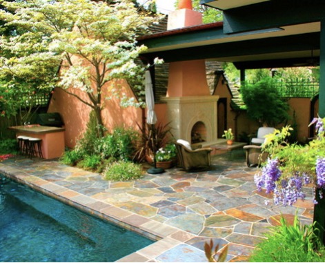 Mediterranean-inspired-patio-slate-flagstone