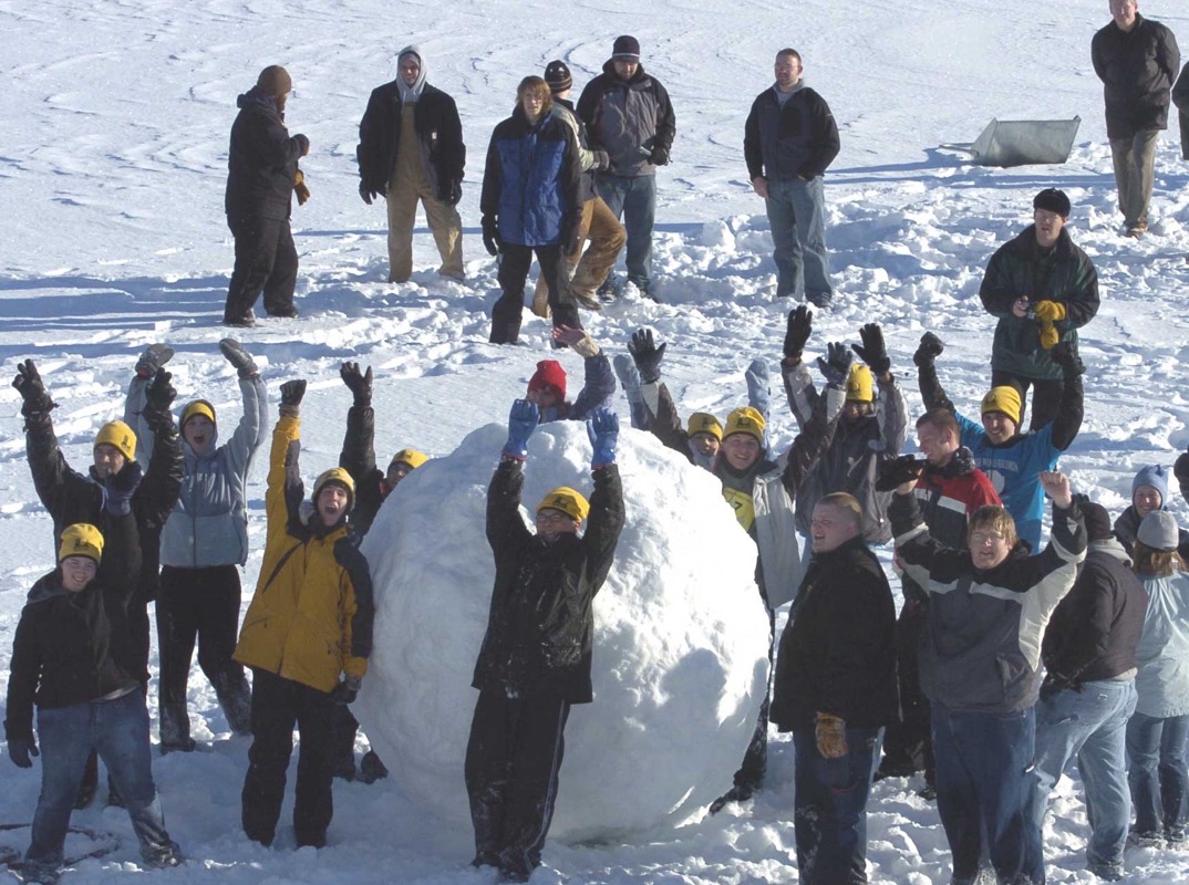 How-to-roll-the-hugest-snowball-possible