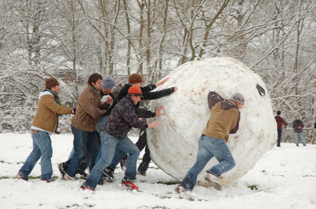 Making-a-huge-snowball