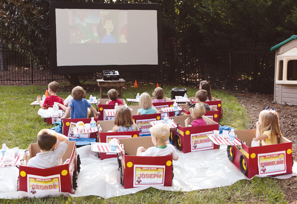 Why Get An Outdoor Inflatable Projection Screen?