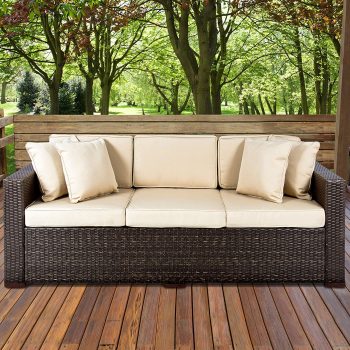 Advantages and Disadvantages of Wicker Outdoor Furniture